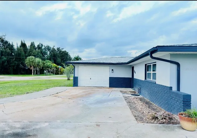 2nd image of 134 Peace Island Dr, Punta Gorda, FL 33950 | MLS# O6401876