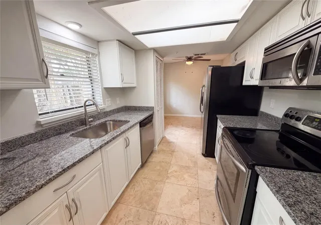 Photo 2 of Sale Pending at 3622 Shady Grv Cir, Orlando, FL 32810 | MLS# O6401886 | Listing updated on 2026-09-16