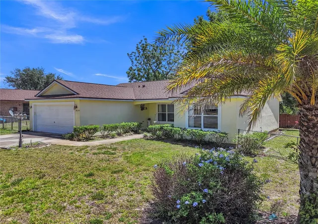 Homes for sale in Fruitland Park, FL | 3624 Trout Ave, Fruitland Park, FL 34731 | MLS# TB8501299