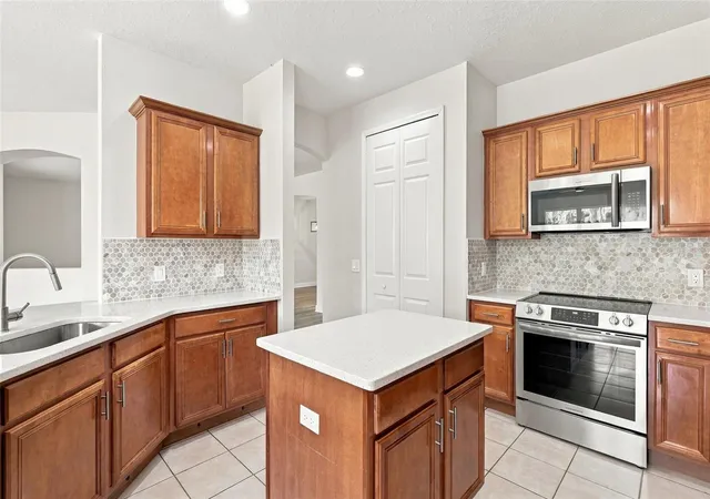 Photo 3 of Single family home for sale at 3519 Sunset Isles Blvd, Kissimmee, FL 34746 | MLS# O6401926 | Listing updated on 2026-09-23