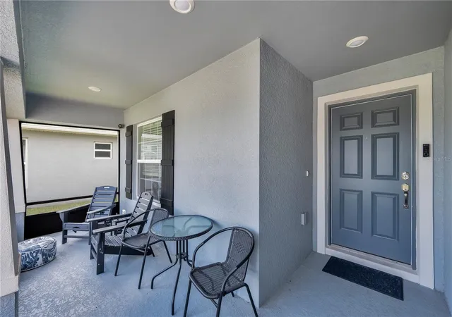 4th image of 2096 Golden Beak Dr, Eagle Lake, FL 33839 | MLS# TB8501339