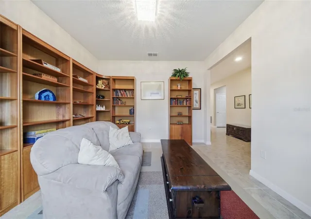 3rd image of 1670 Regal River Cir, Ocoee, FL 34761 | MLS# O6401939