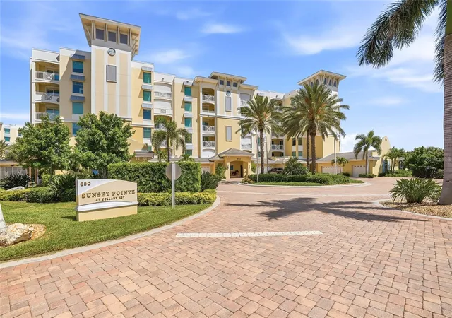 Homes for sale in Tierra Verde, FL | 650 Collany Rd #401, Tierra Verde, FL 33715 | MLS# TB8501380