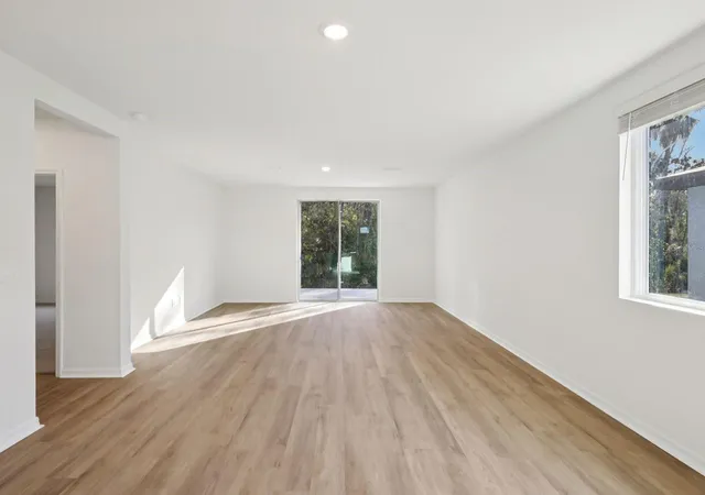 Photo 2 of Single family home for sale at 13518 Shellmore Ave, Palmetto, FL 34221 | MLS# TB8501396 | Listing updated on 2026-08-27