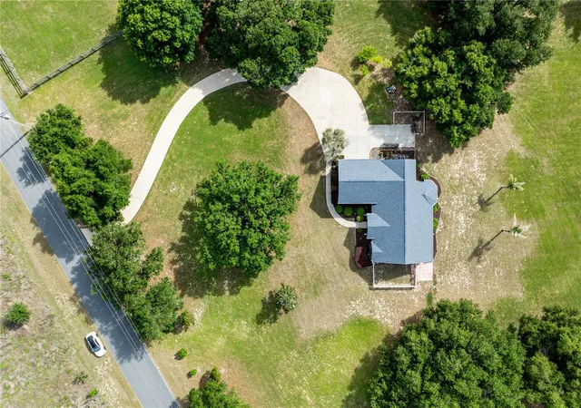 Photo 4 of Single family home for sale at 25101 Turkey Lake Rd, Howey In The Hills, FL 34737 | MLS# G5111478 | Listing updated on 2026-10-01