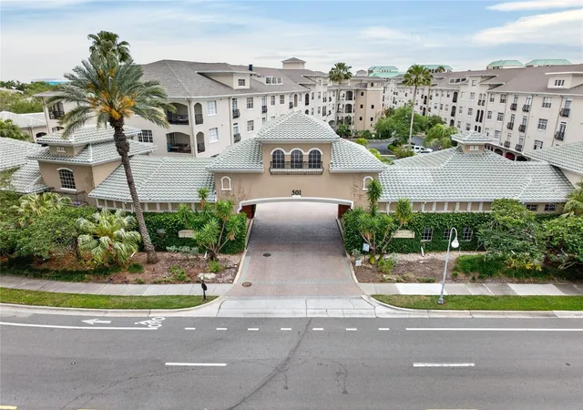 Homes for sale in Tampa, FL | 501 Knights Run Ave #4102, Tampa, FL 33602 | MLS# TB8501421