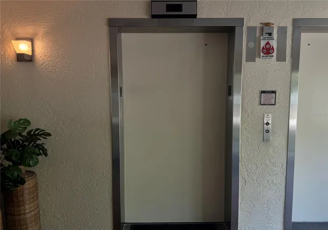 5th image of 204 3Rd St W #204, Bradenton, FL 34205 | MLS# A4691228