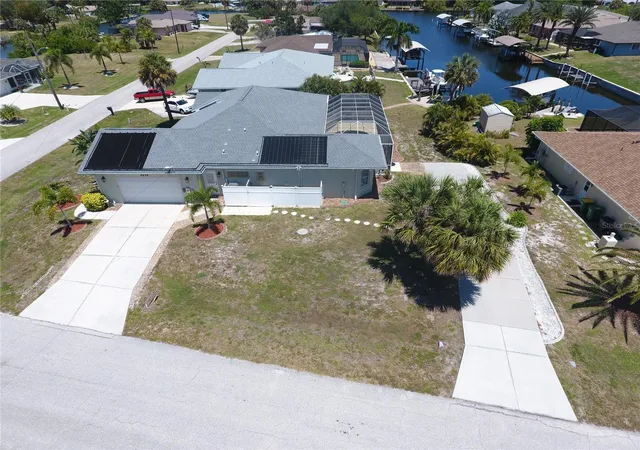 Photo 4 of Single family home for sale at 4234 Rock Crk Dr, Port Charlotte, FL 33948 | MLS# C7525297 | Listing updated on 2026-08-09