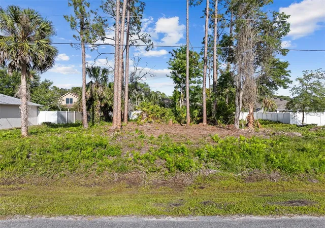 3rd image of 7 Zealand Pl, Palm Coast, FL 32164 | MLS# FC318023
