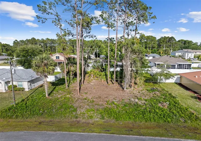 2nd image of 7 Zealand Pl, Palm Coast, FL 32164 | MLS# FC318023
