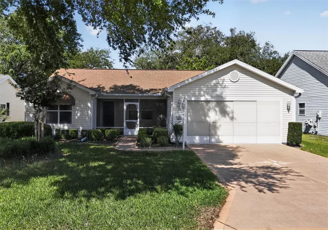 Photo 1 of Single family home for sale at 728 Rivera Rd, Lady Lake, FL 32159 | MLS# O6402015 | Listing updated on 2026-10-06