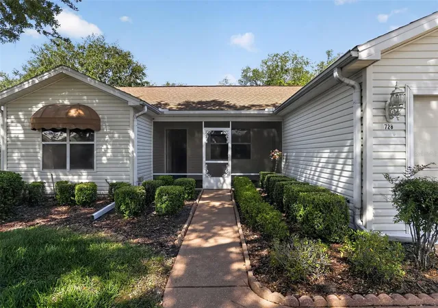 Photo 2 of Single family home for sale at 728 Rivera Rd, Lady Lake, FL 32159 | MLS# O6402015 | Listing updated on 2026-10-06