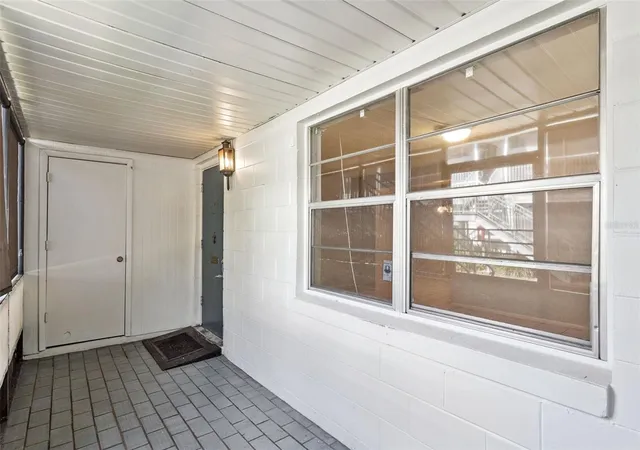 3rd image of 700 E Airport Blvd #I2, Sanford, FL 32773 | MLS# O6402035
