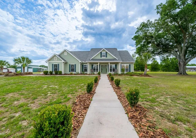 Homes for sale in Trenton, FL | 5739 Sw County Road 341, Trenton, FL 32693 | MLS# GC539780