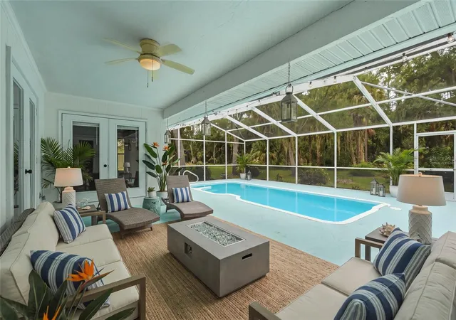 Photo 1 of Single family home for sale at 610 Woodview Way, Bradenton, FL 34212 | MLS# TB8501504 | Listing updated on 2026-10-28