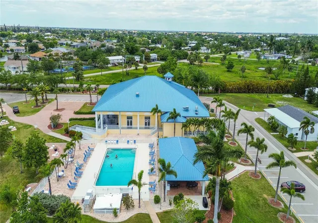 3rd image of 18 Emden Cir, Punta Gorda, FL 33950 | MLS# C7525309