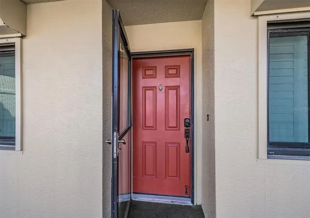 4th image of 7435 Bayshore Dr, St. Petersburg, FL 33706