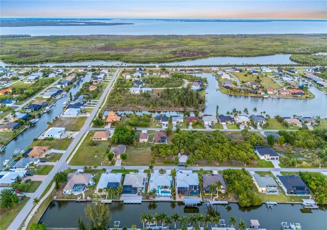 3rd image of 8084 Burwell Cir, Port Charlotte, FL 33981 | MLS# C7525313