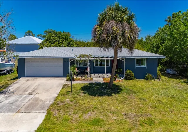 5th image of 540 Grove Ave Nw, Port Charlotte, FL 33952 | MLS# C7525314