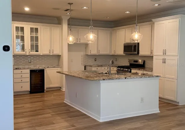 Photo 3 of Townhouse for sale at 11107 Green Park Cir, Tampa, FL 33626 | MLS# TB8501538 | Listing updated on 2026-10-29
