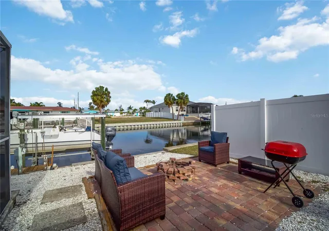 Photo 3 of Single family home for sale at 4012 99th Street W, Bradenton, FL 34210 | MLS# A4691291 | Listing updated on 2026-10-04