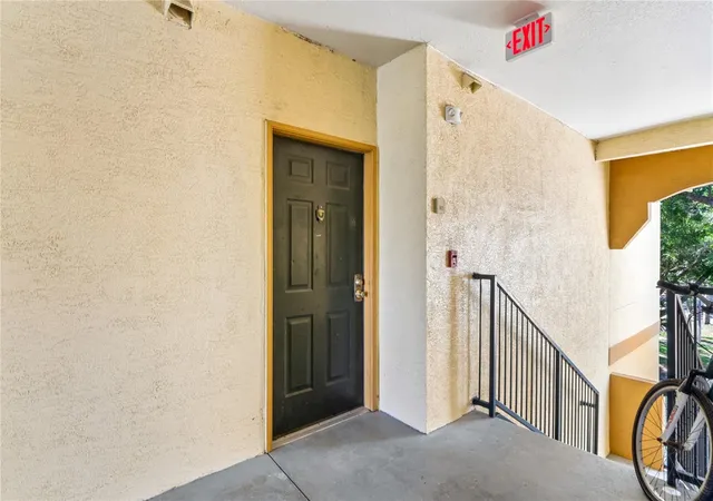 5th image of 5618 Pinnacle Hts Cir, Tampa, FL 33624