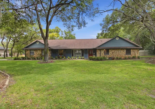 1st image of 128 W Greentree Ln, Lake Mary, FL 32746 | MLS# V4948722