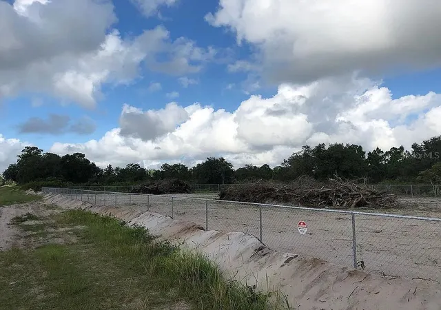 Photo 3 of Land for sale at 580 S Jasmine St, Clewiston, FL 33440 | MLS# O6402094 | Listing updated on 2026-04-30