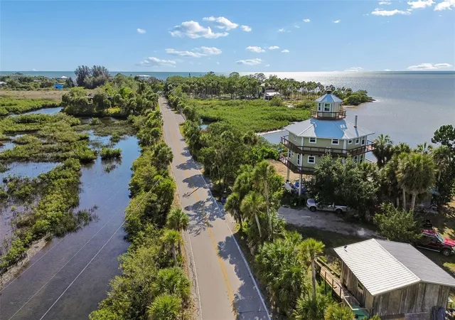Photo 4 of Land for sale at 10501 Pine Is Dr, Weeki Wachee, FL 34607 | MLS# TB8501588 | Listing updated on 2026-08-11