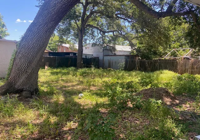 2nd image of 3303 19th Street Ct E, Bradenton, FL 34208 | MLS# A4691300