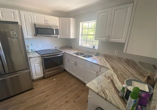5th image of 3303 19Th Street Ct E, Bradenton, FL 34208 | MLS# A4691300