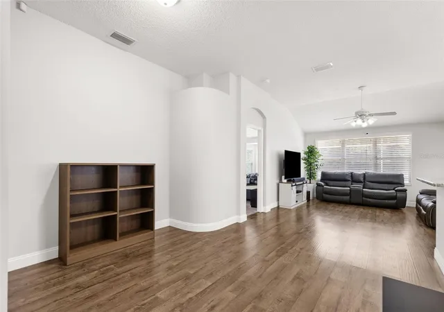 4th image of 4508 New Dawn Ct, Lutz, FL 33558 | MLS# TB8501590