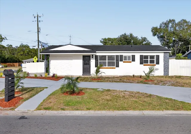 1st image of 13589 120th St, Largo, FL 33778 | MLS# TB8501592