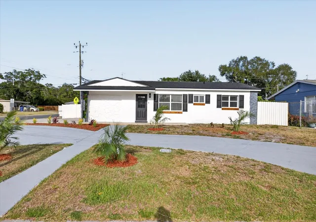 2nd image of 13589 120th St, Largo, FL 33778 | MLS# TB8501592