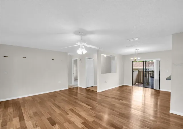 4th image of 120 Evelyn Ct, Oldsmar, FL 34677 | MLS# TB8501596