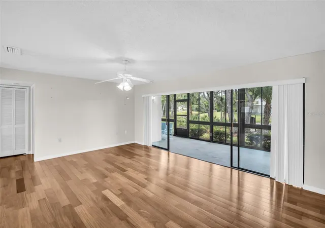 5th image of 120 Evelyn Ct, Oldsmar, FL 34677 | MLS# TB8501596