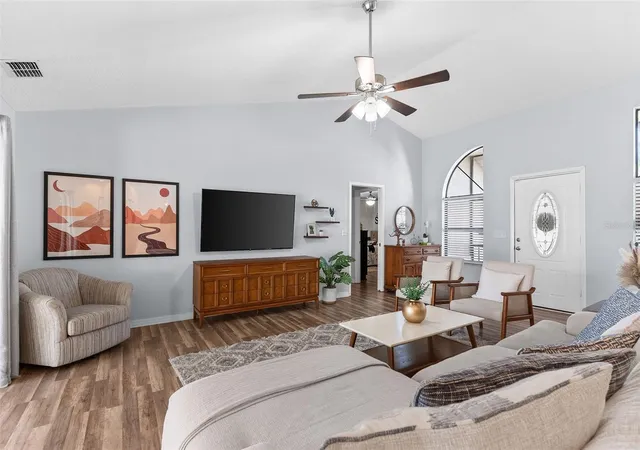 Photo 3 of Single family home for sale at 7542 Gunstock Dr, Lakeland, FL 33809 | MLS# O6402112 | Listing updated on 2026-05-22