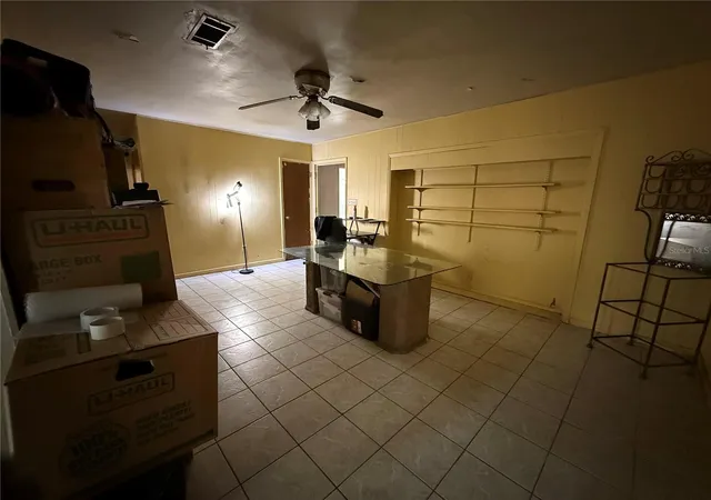 Homes for sale in Gainesville, FL | 1610 Ne 19Th Pl, Gainesville, FL 32609 | MLS# GC539790