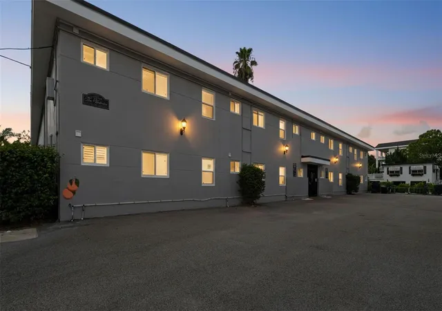 Homes for sale in Dunedin, FL | 1101 Victoria Drive, Dunedin, FL 34698 | Houzeo