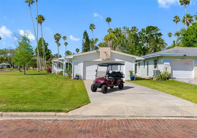 Photo 4 of Single family home for sale at 1794 Santa Barbara Dr, Dunedin, FL 34698 | MLS# TB8501608 | Listing updated on 2026-09-29