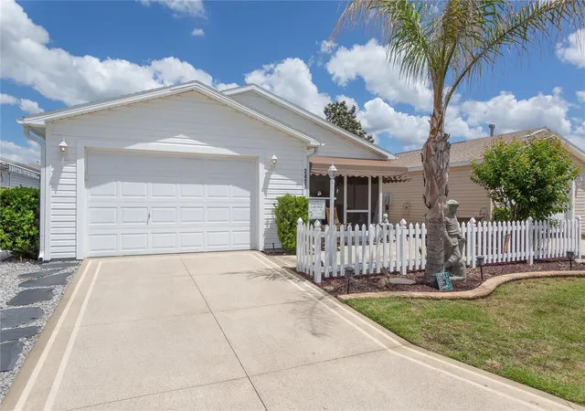 4th image of 2427 Southern Oak St, The Villages, FL 32162 | MLS# G5111504