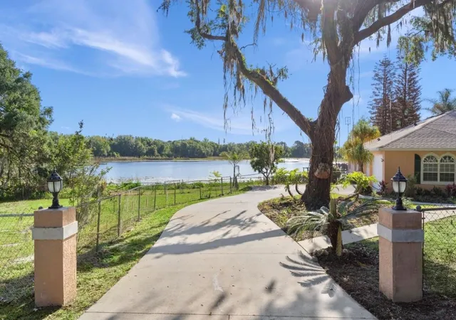 Photo 2 of Single family home for sale at 9440 County Rd 561, Clermont, FL 34711 | MLS# G5111505 | Listing updated on 2026-07-31
