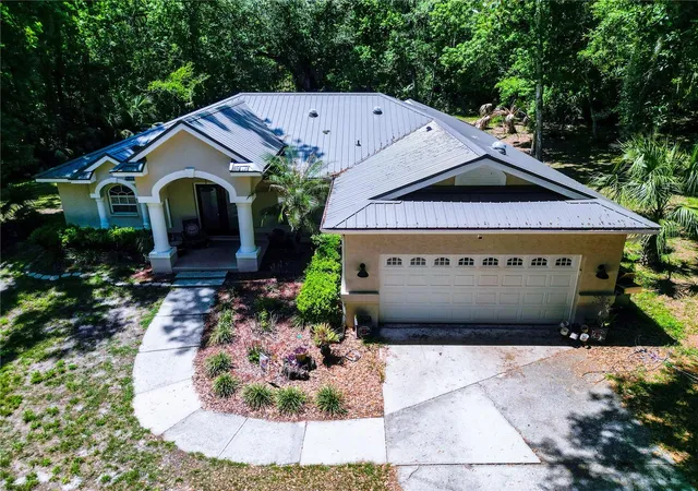 Photo 1 of Single family home for sale at 5215 Cedar Ln, Brooksville, FL 34601 | MLS# TB8501625 | Listing updated on 2026-08-28