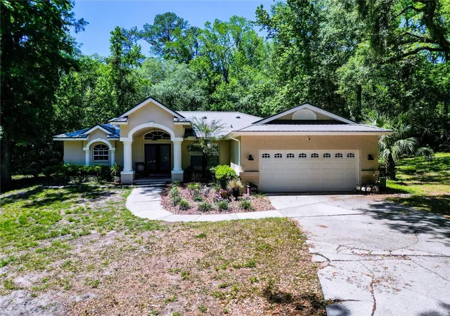 Photo 2 of Single family home for sale at 5215 Cedar Ln, Brooksville, FL 34601 | MLS# TB8501625 | Listing updated on 2026-08-28