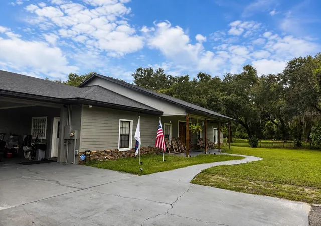 Photo 3 of Single family home for sale at 2672 Se 35th Street, Sumterville, FL 33585 | MLS# OM723530 | Listing updated on 2026-09-23