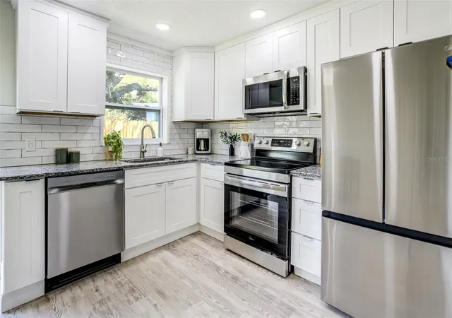 5th image of 3579 Pocahontas Dr, Largo, FL 33774 | MLS# TB8501651