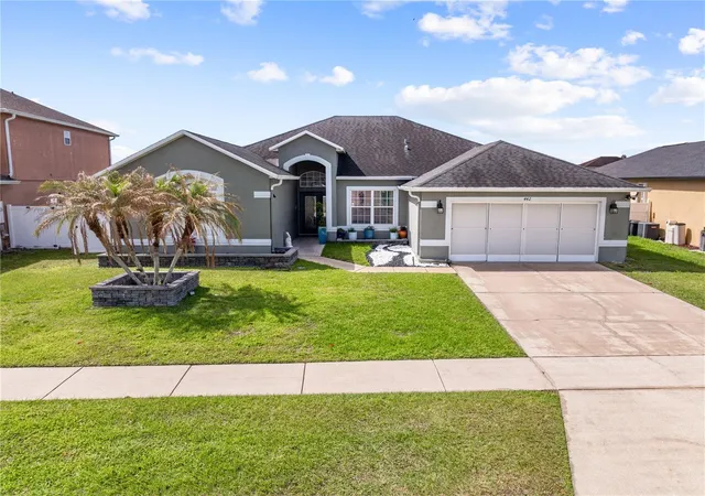 Photo 1 of Single family home for sale at 442 Tamarind Parke Ln, Kissimmee, FL 34758 | MLS# S5148605 | Listing updated on 2026-08-14
