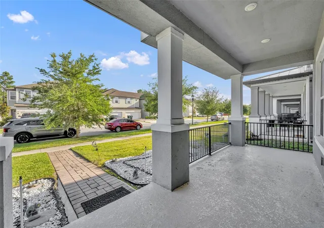 Photo 4 of Single family home for sale at 15078 Willow Arbor Cir, Orlando, FL 32824 | MLS# O6402180 | Listing updated on 2026-07-14