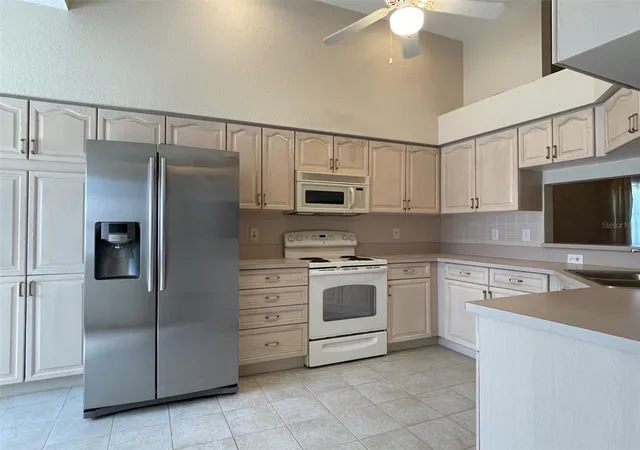Photo 4 of Single family home for sale at 2784 Alexander Dr, Clearwater, FL 33763 | MLS# TB8501677 | Listing updated on 2026-08-31