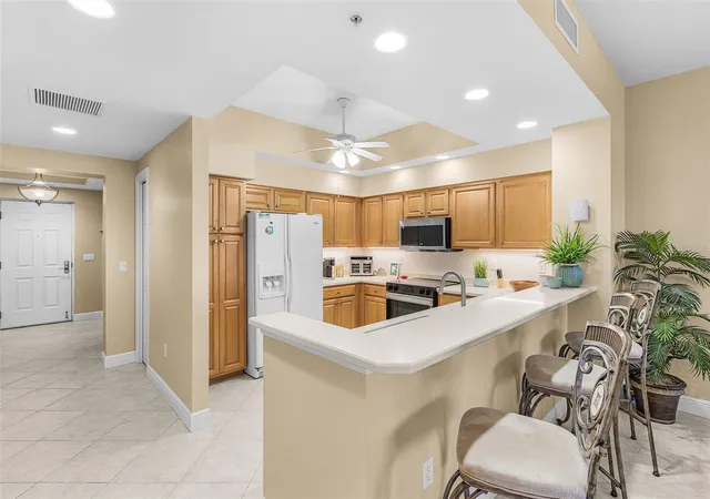 Listing Photo 3 - Condo for sale in building located at 3321 Sunset Key Cir, Punta Gorda, FL 33955 - Unit #508